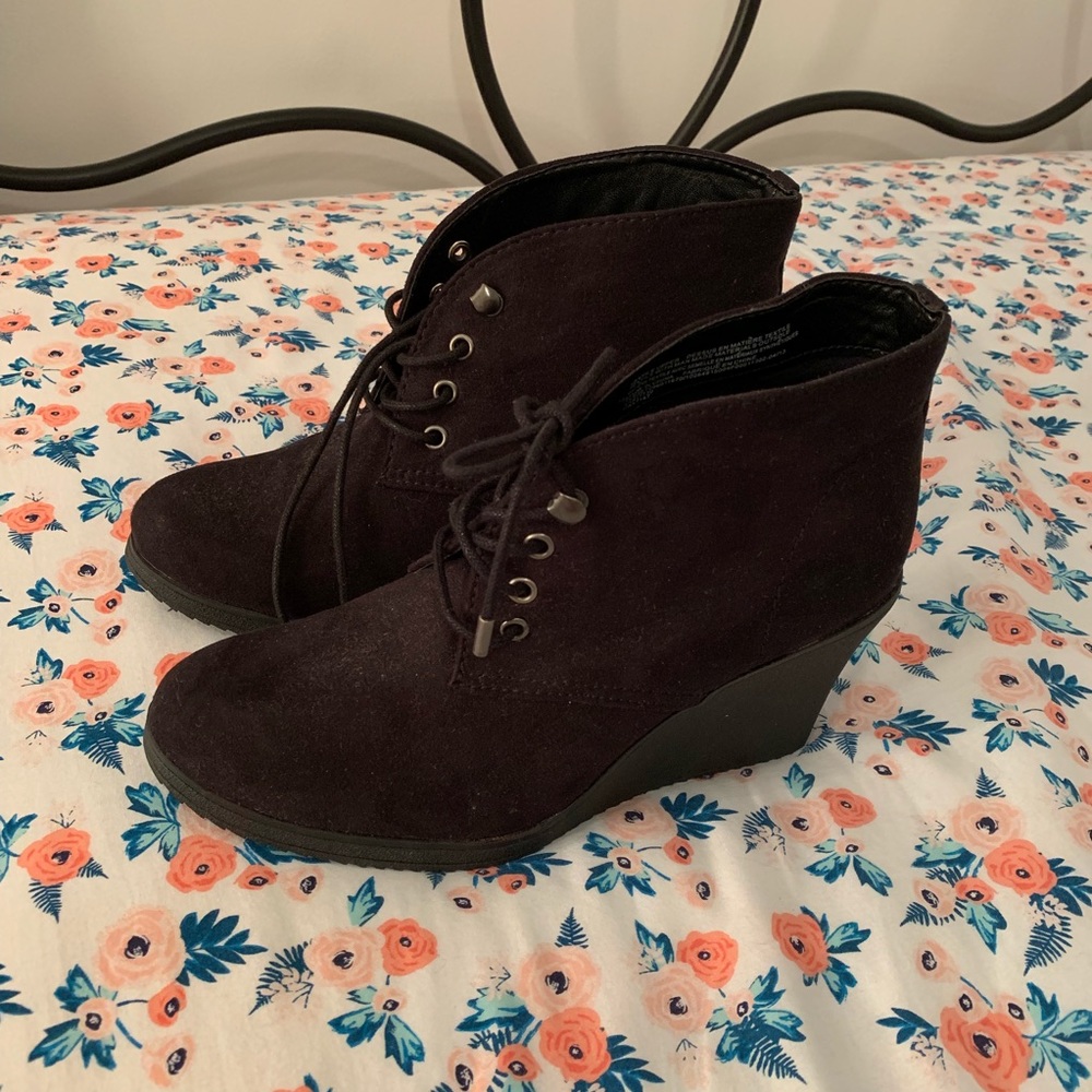 Wedge booties
